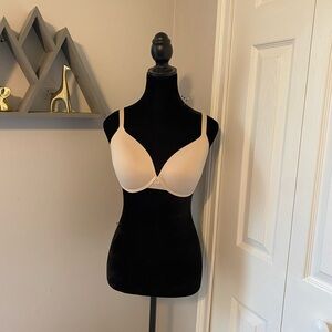 Victoria Secret Pink Bra Elegant Cream Bra Size 34DD No Underwire TShirt Bra